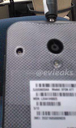 Se filtran más fotos de Motorola con el posible X Phone
