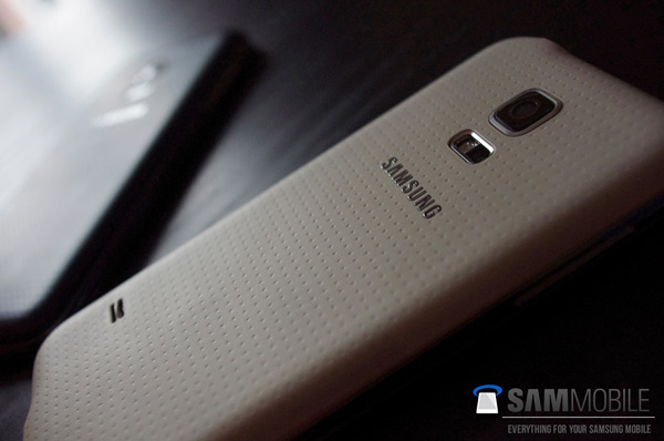 Primeras imágenes del Samsung Galaxy S5 Mini